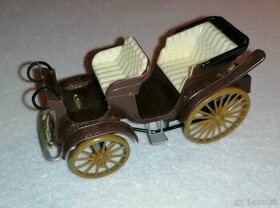 Sběratelské autíčko TATRA President 1897