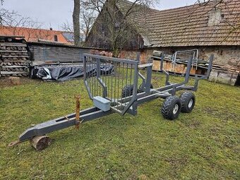 Vyvážečka, vlek na dřevo za traktor