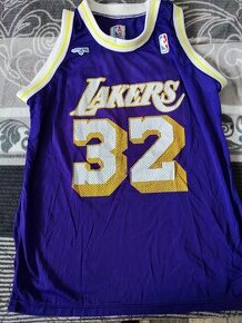 Dres Lakers
