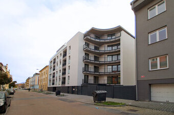 Pronájem, parkovací místo, 15 m², Plzeň, ul. Na Jíkalce