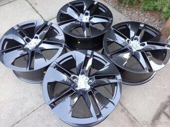 5x112 R19 Skoda Enyaq Elroq original alu kola