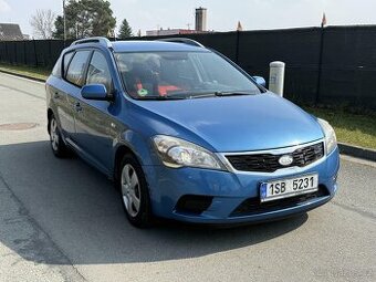 Kia Cee´d 1,6 CRDi 85kW 2011 +Najeto 211TKM+PůvodČR+
