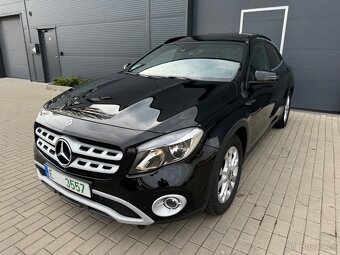 MERCEDES-BENZ GLA 200d / 2017 / 100kW / PANORAMA, TAŽNÉ, TOP
