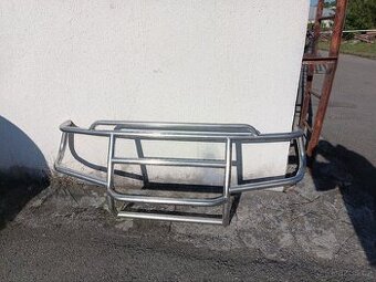 Přední rám Mitsubishi Pajero