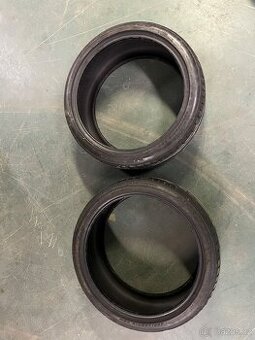 225/40 r19 gumy