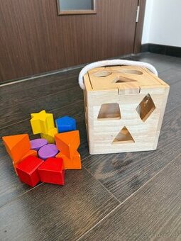 Drevena vkladacka kostka - Montessori hracka