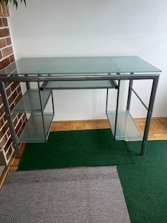 psací stůl
