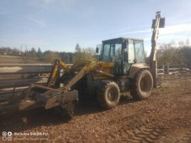 Traktorbagr MF 860