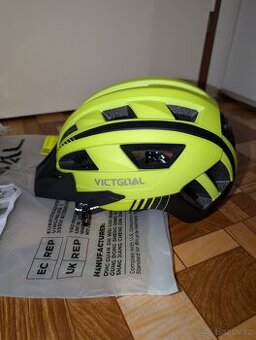 2x CYKLO PŘILBU -NOVÉ . KŠILT a magnetické BRÝLE - 1