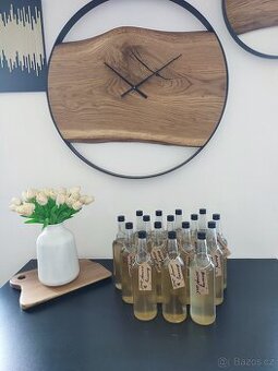 Osvěžující bezový sirup