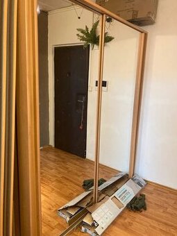 Zrcadlova bukova skrin posuvna soupaci 180 cm