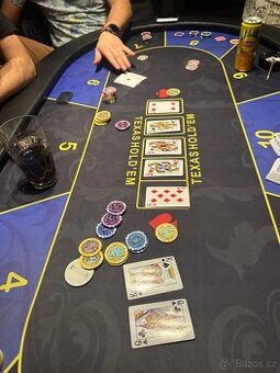 Brigáda rozdávání karet na pokeru