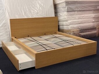 Postel IKEA MALM 180x200 bez matrace + 2 šuplíku