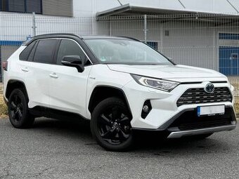 Toyota RAV4 2.5 Hybrid 131kW 2019 | 49500km, ČR, DPH, 1maj