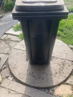 plastová popelnice 120l