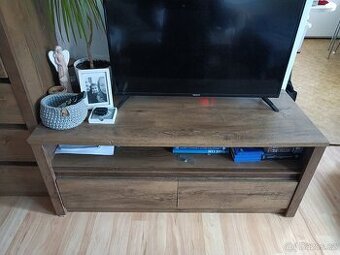 TV stolek Vedde, Jysk
