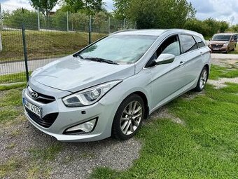 Hyundai I40 1.7 CRDI 100kw 9/2014 Koupeno ČR / NAVI / XENONY