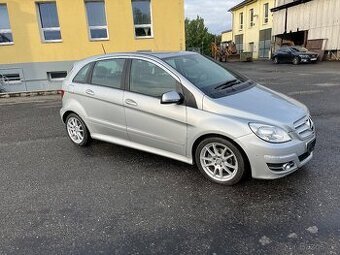 Mercedes Benz B 180 CDI 80kw 2010 TOP