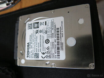 prodám disky Toshiba 2.5" 500GB SATA s Windows 10 Pro CZ