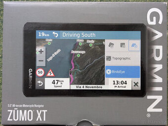 Navigace Garmin Zumo XT - téměř nepoužívaná