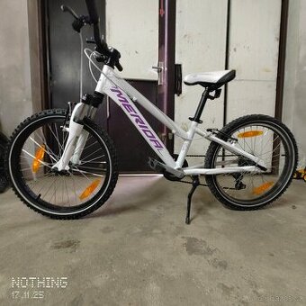 Dívčí kolo vel.20