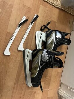 Brusle Crowned - vel. 44