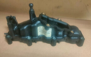 Sací potrubí s ovládáním klapek pravé 3.0TDI Audi