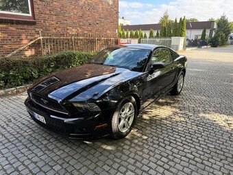 Ford Mustang 3,7 V6 2014 3 98 tis km