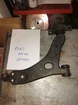 Ford Focus nové přední právě rameno