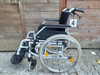 Invalidní vozík B+B