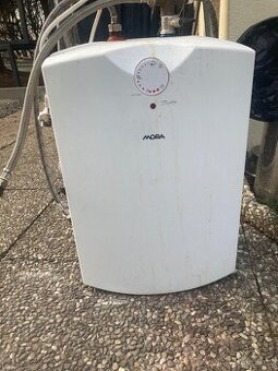 Průtokový ohřívač