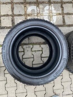 225/45/18 a 255/40/18 zimní sada pneu