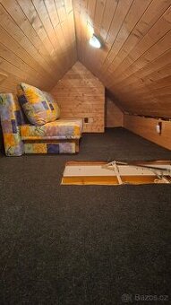 Barevný gauč - rozkládací