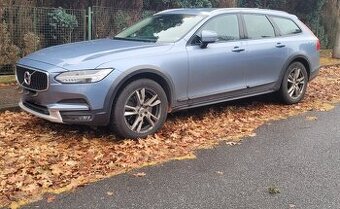 VOLVO V90 CC,18' alu disky,zimní pneu Michelin