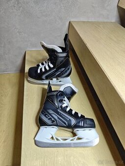 Hokejové brusle CCM Tacks AS550 vel.28