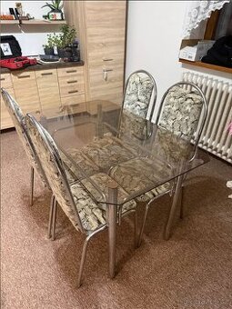 Jídelní stůl + židle