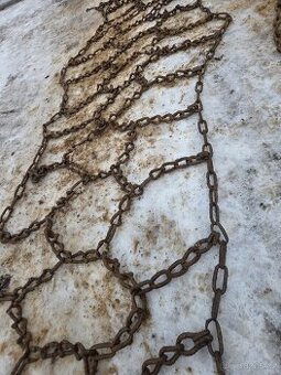 Prodam sněhové hrotové řetězy na zetor 7245