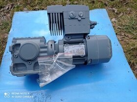 Elektromotor s převodovkou - SEW S47