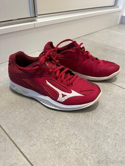 Dětské boty MIZUNO Lightning Star Z6 Jr, vel. EUR36