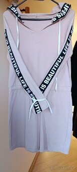 Světle růžové bavlněné šaty s kapucí /dlouhá mikina