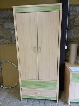 Nábyek do dětského okoje višeň cornwall + zeená