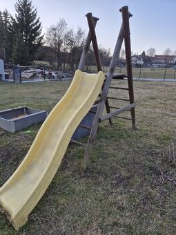 Klouzačka na zahradu