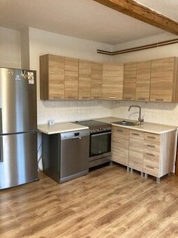 Nabízím pronájem bytu 3+1 v Aši, ideální pro pár či rodinu