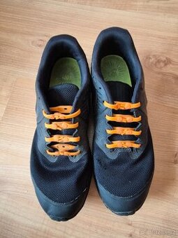 Černé tenisky boty nike v.35,5 star runner