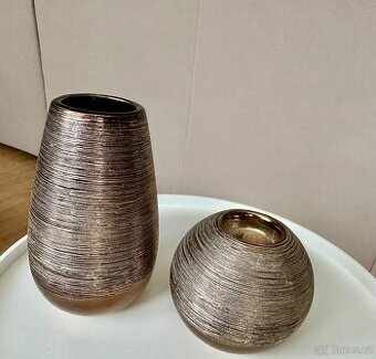 Vázička se svícnem