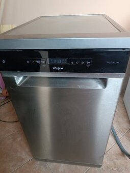 Myčka Whirlpool 6th 45cm
