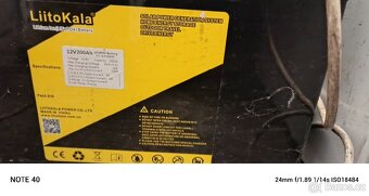 Baterie Lifepo4 12 v 200 A. Loni nová