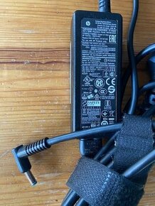 Nabíječka / adaprét ORIGINÁL HP 90w - 1