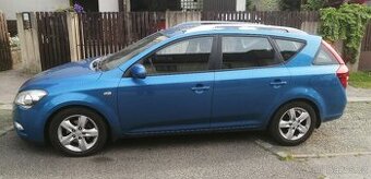 Kia Ceed kombi 1.6 CRDi , r. 2010 facelift, servis, STK, atd