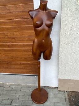 Figurina